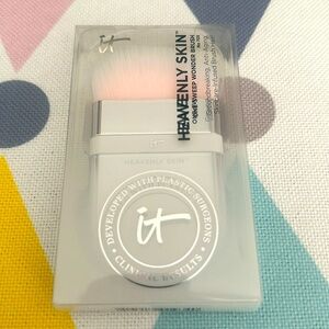 It Cosmetics - Wonder Brush